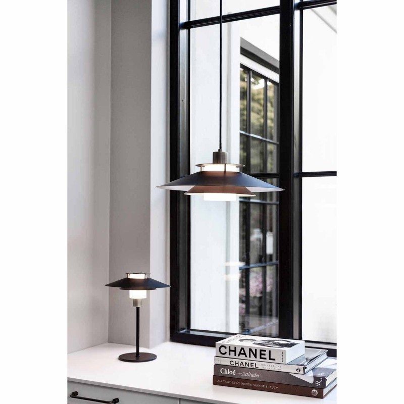 halodesignrivolibordlampe24sortmessing-38